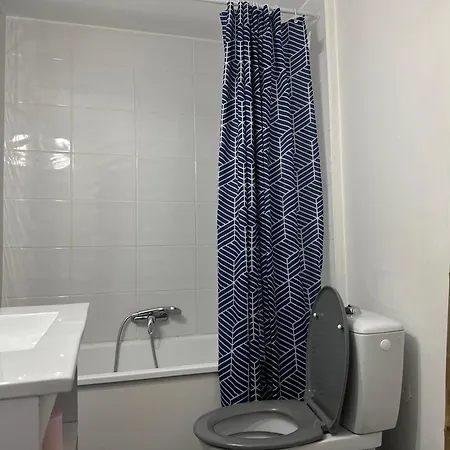 Pi N3 - - Place Parking Republique Inclus & Wifi * Perpignan